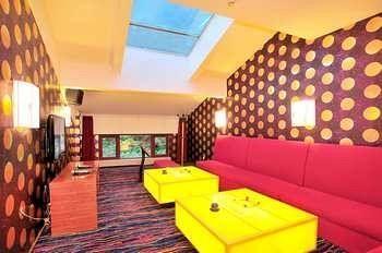 Luanchuan Re-Channel Ferry Lake Hotel Gucheng  Exterior photo